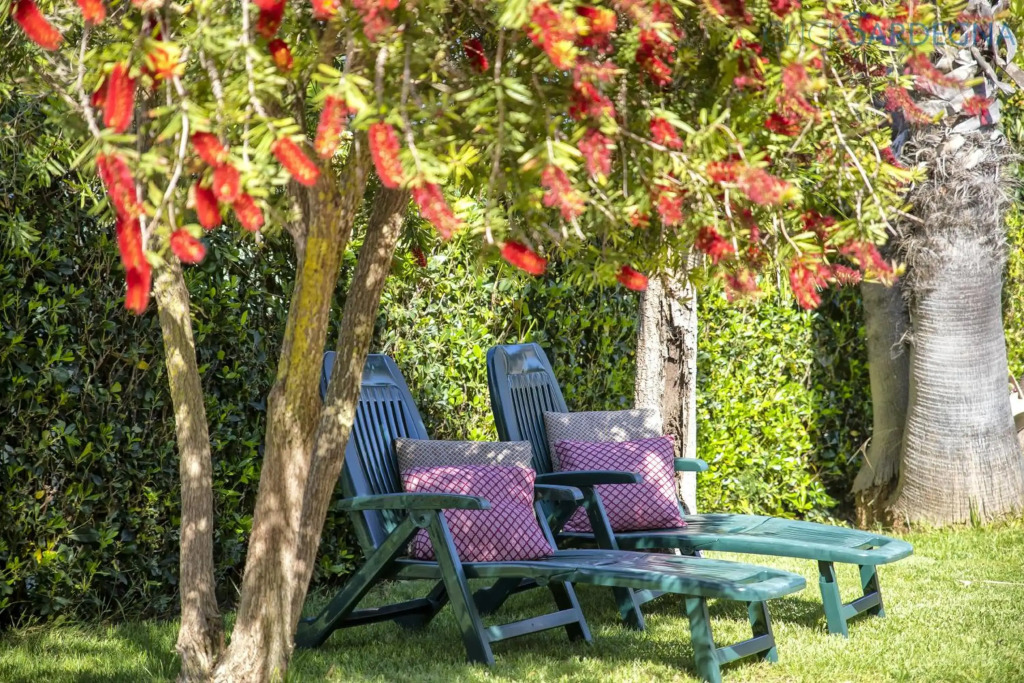Alghero Villa Galatea con giardino per 8 persone vicino alla spiaggia con 4 camere