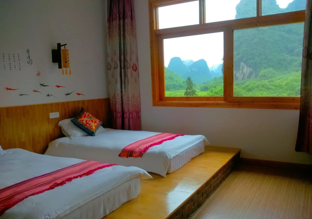 Yangshuo Peaceful Valley Retreat