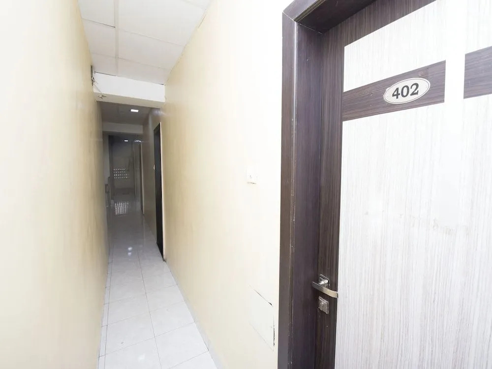 OYO 23631 Mukesh Residency