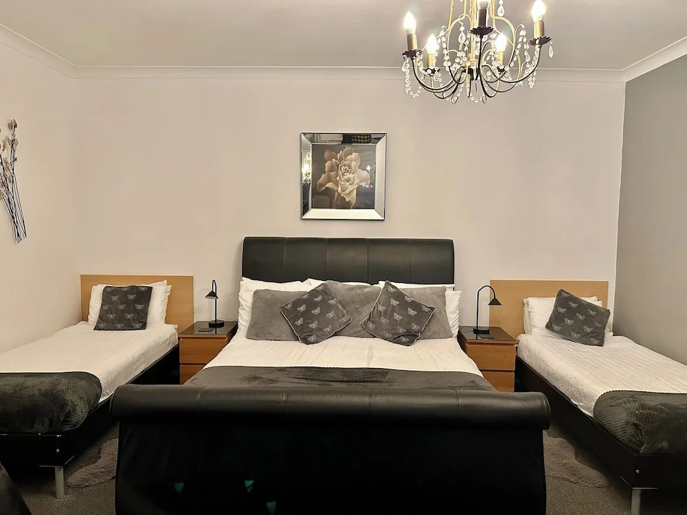 The Elbow Room