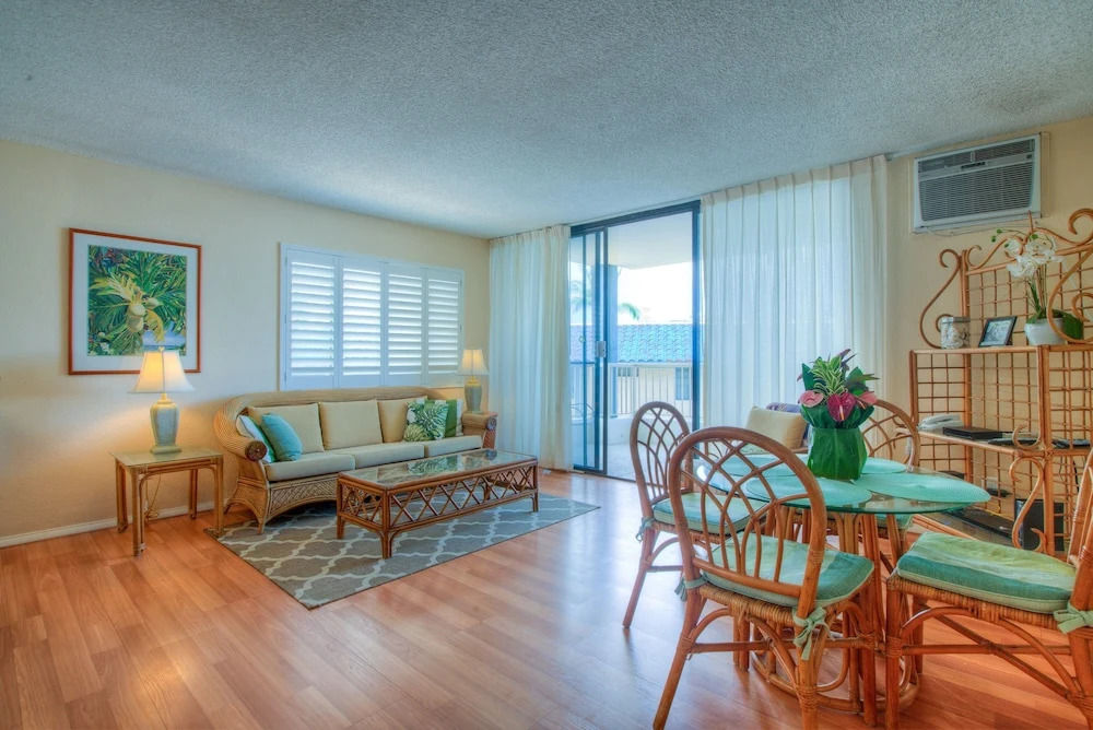 Kona Reef F11 - 1 Br Condo