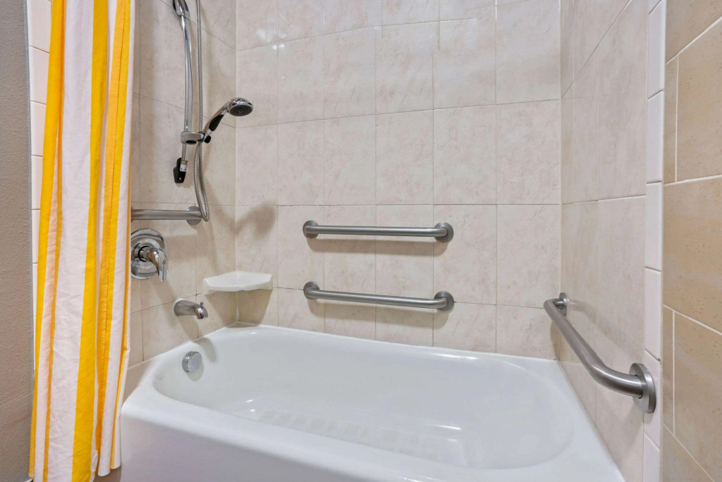 La Quinta by Wyndham Houston IAH Bush Intl Airport E