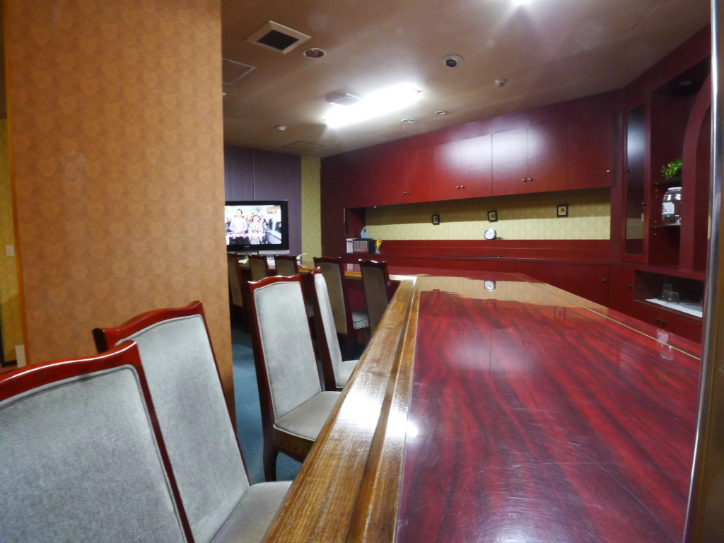 New Makomo Hotel