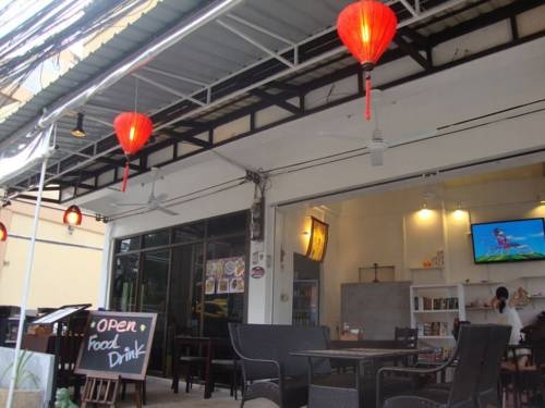 Gaeng Phet Restaurant & Guesthouse