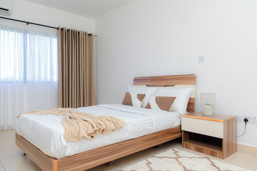Polo Heights -Sky Suites
