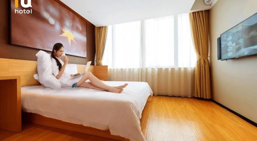 IU Hotel Xishuangbanna Manting Park