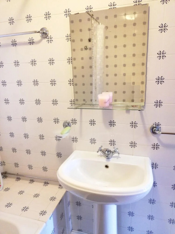 Apartment R. De Padrao