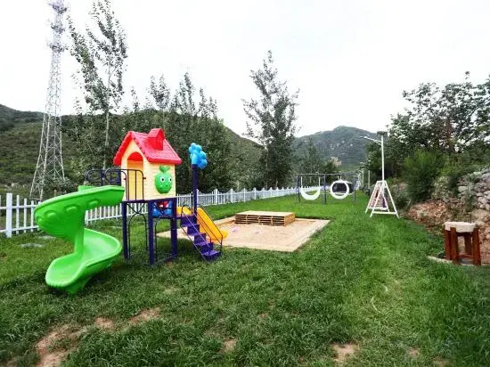 Tongban Parent-Child B&B (Yanqing Badaling Town)