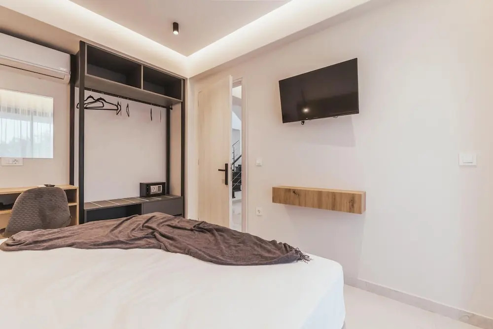 Villa Infinity Theo