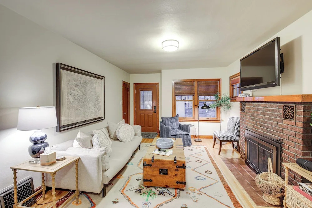 4 Blocks to Dtwn Missoula: Walkable Home w/ Yard