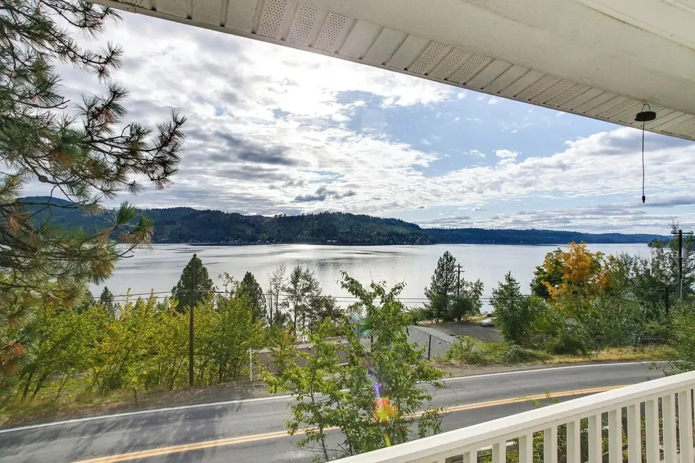 Harrison Getaway w/ Deck & Lake Views!