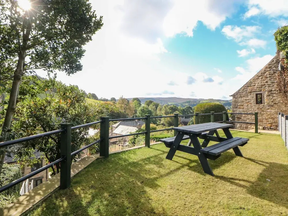 1 Orchard View