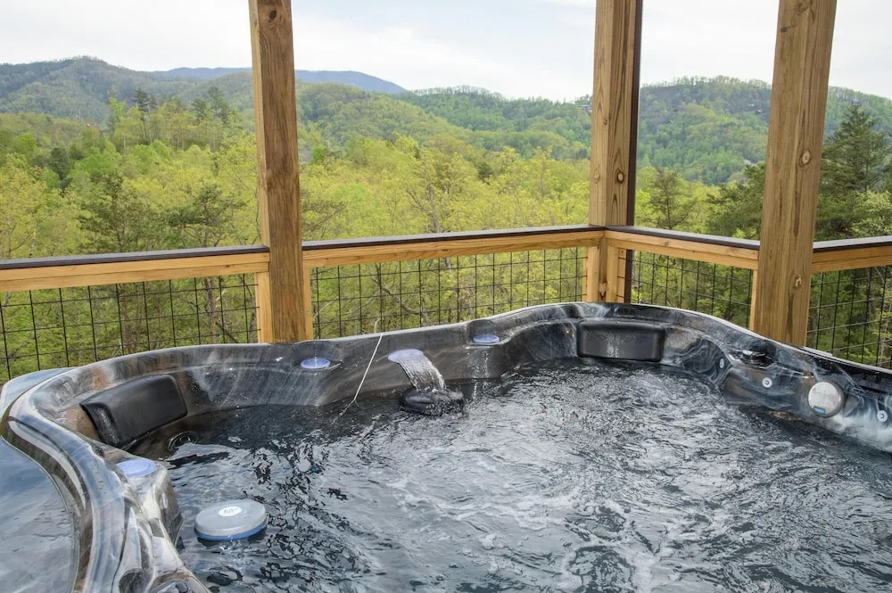 Copper Fox 3 Bedroom Cabin