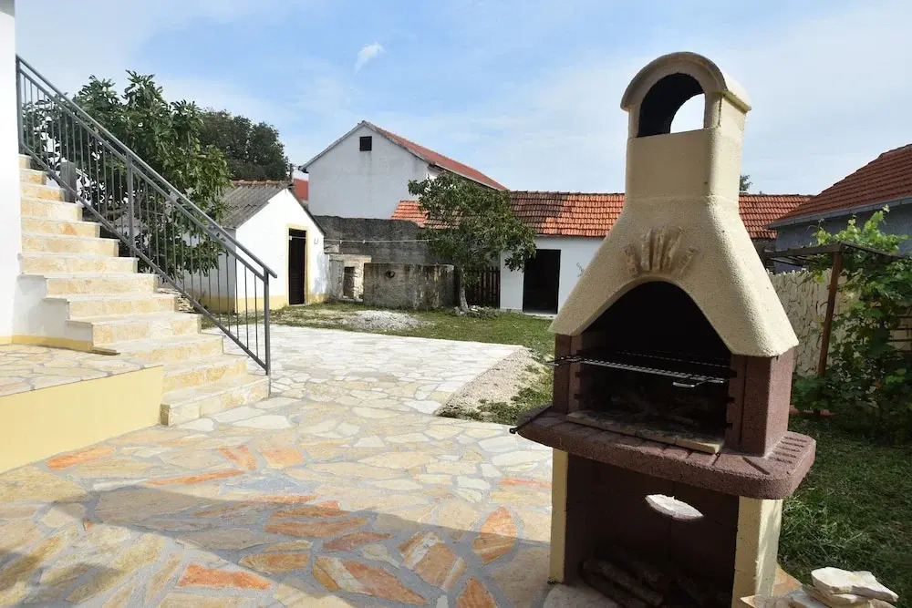This Pleasant Holiday Home is an Ideal Starting Point to Explore Dalmatia