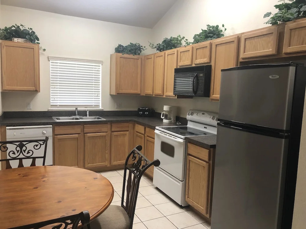 Lovely 4 Bed Home with Private Pool and Game Room in Disney Area SR1007SRD