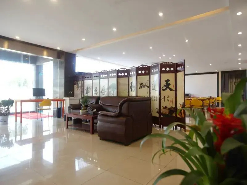 Shell Nanjing City Qixia District Baguazhou Hotel