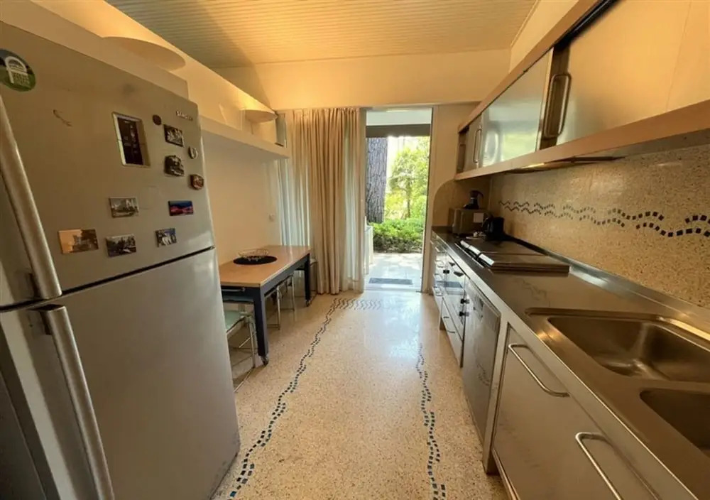 Charming and Tastefully Furnished Villa Steps From the sea