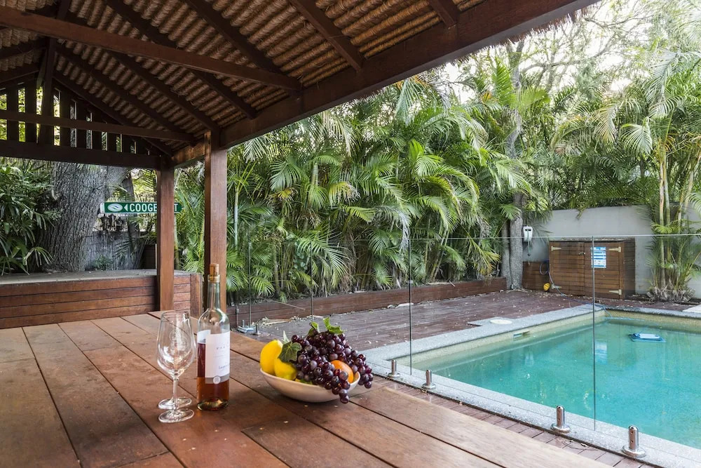 Coogee Luxury Home with Salt Water Pool & Parking