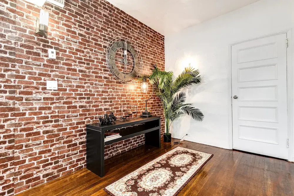 2 Bedroom/2 Bathroom Townhouse with Hottub