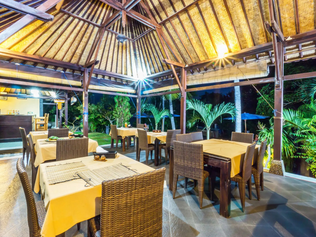 Song Lambung Beach Huts