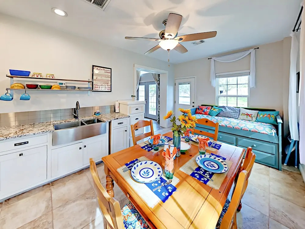 N Fuqua #156318 - Studio Home