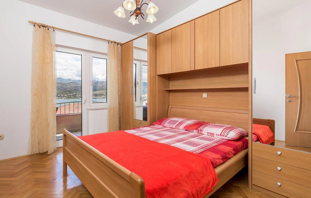Awesome Home in Pag With Wifi and 3 Bedrooms