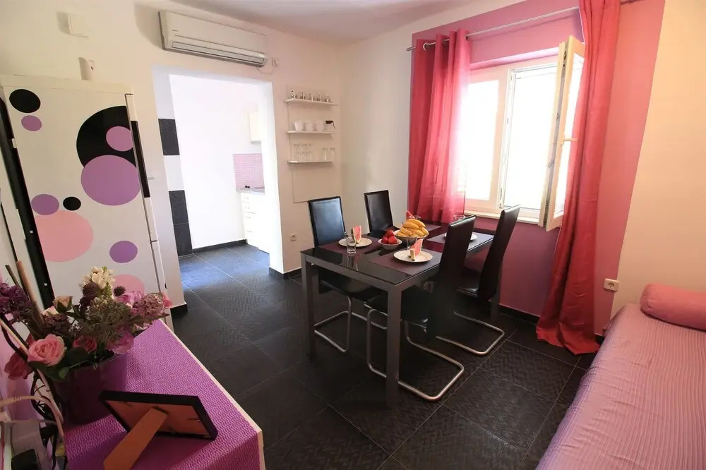 Apartments Ena