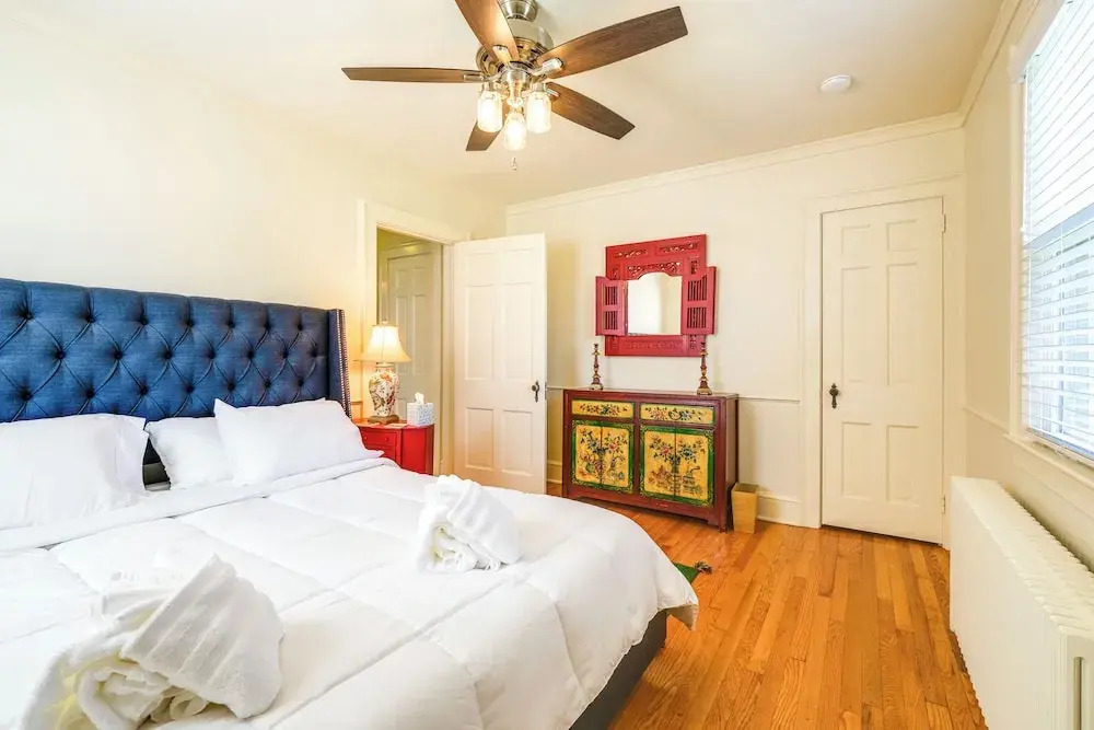 Movie Theater! Family Home, 5 Mi to Dtwn Roanoke