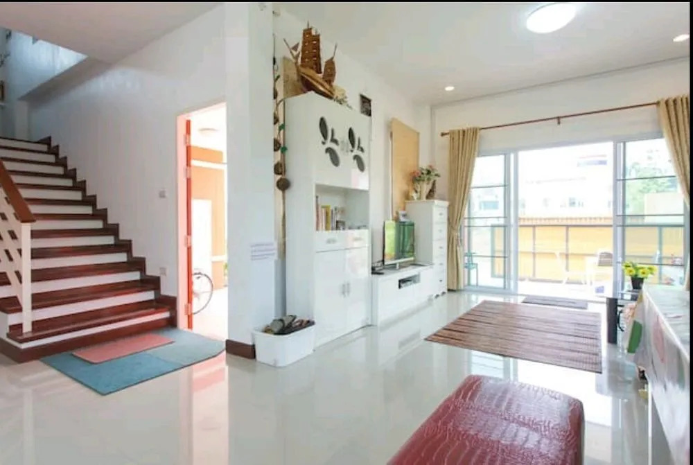 Orange Villa