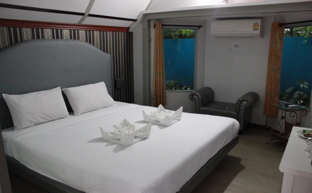 Kurina Hotel