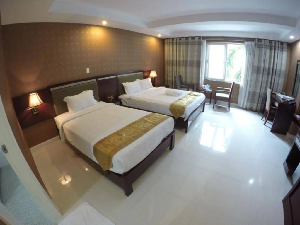 One World Hotel