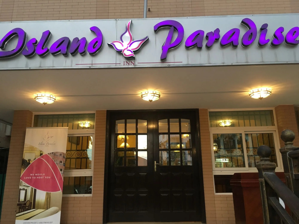 Island Paradise Inn