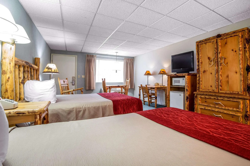 Rodeway Inn & Suites Pronghorn Lodge Lander