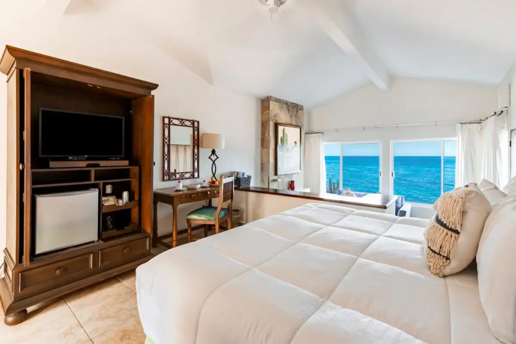 Punta Pescadero Paradise Hotel & Villas