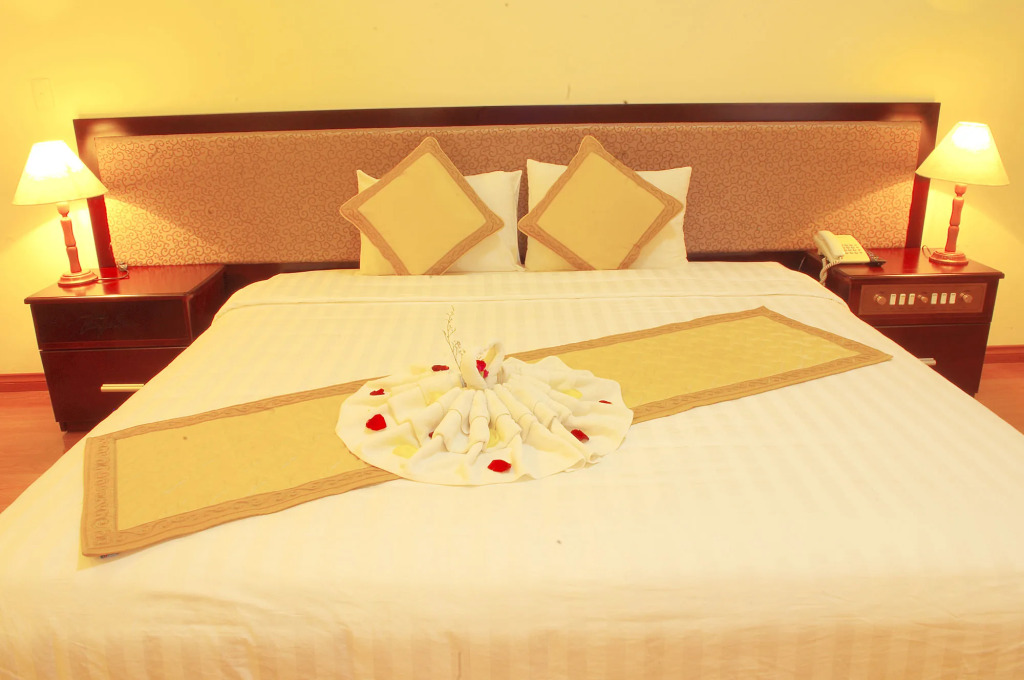 Bamboo Green Central Hotel