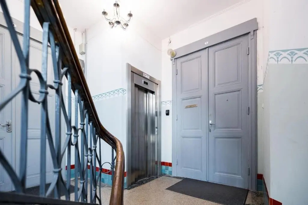 Art Nouveau Residence - 210 m2