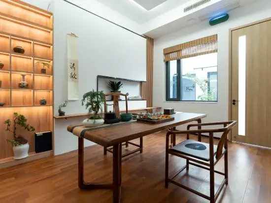Heyi Shanyin Homestay (Linyishan Huaqing Palace)