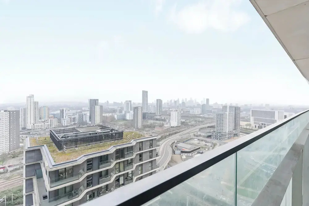 Elegant 2 Bed Apartment Within Many Attractions