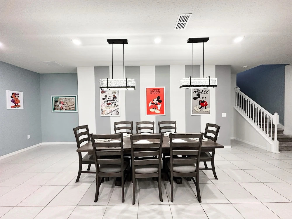 2127lc- Windsor Island 10 Bedroom Home by RedAwning