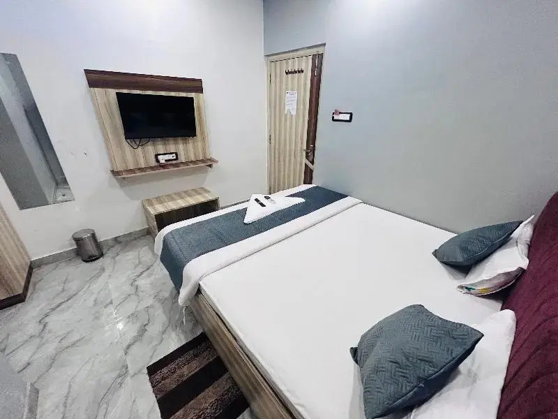 Hotel Dwarka Palace