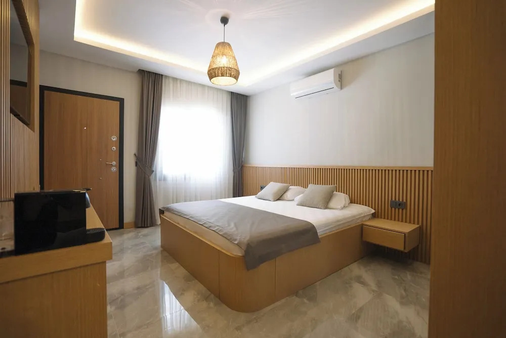 Maye Residence