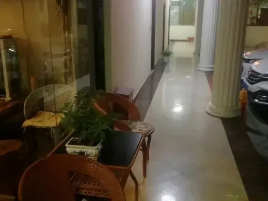 Zangyuan Hotel