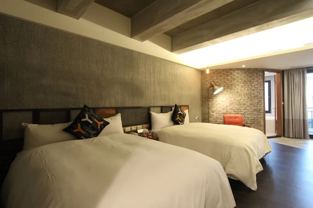 mz1090 Bed and Breakfast