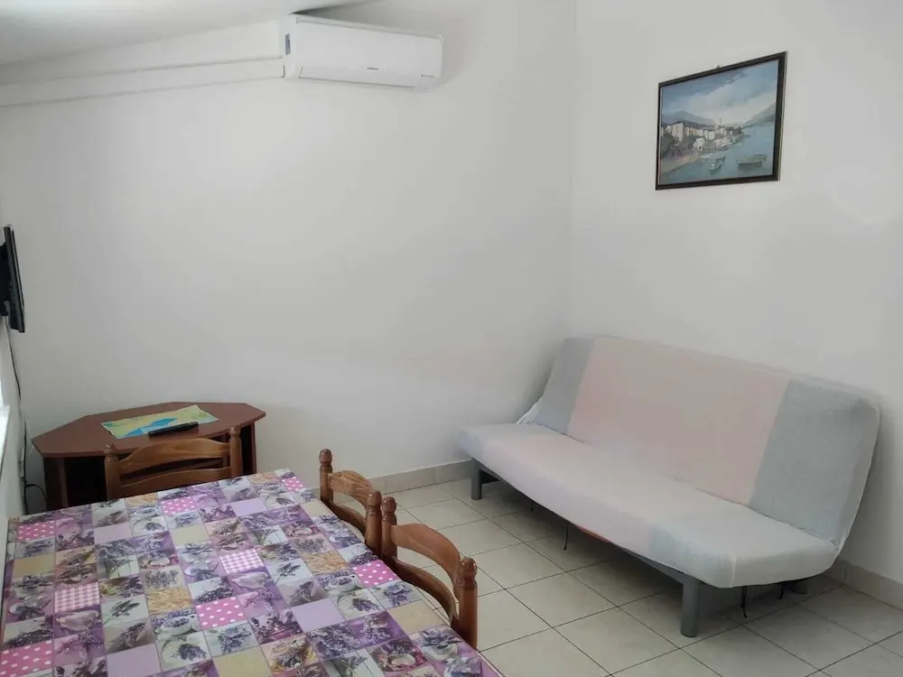 Apartments Megy