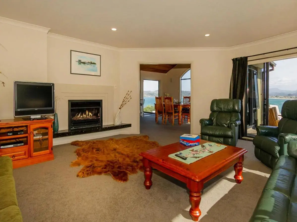 View from the Top - Whitianga Holiday Home