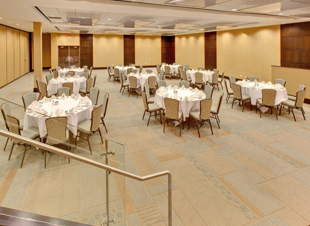 Crowne Plaza Hotel Glen Ellyn/Lombard by IHG