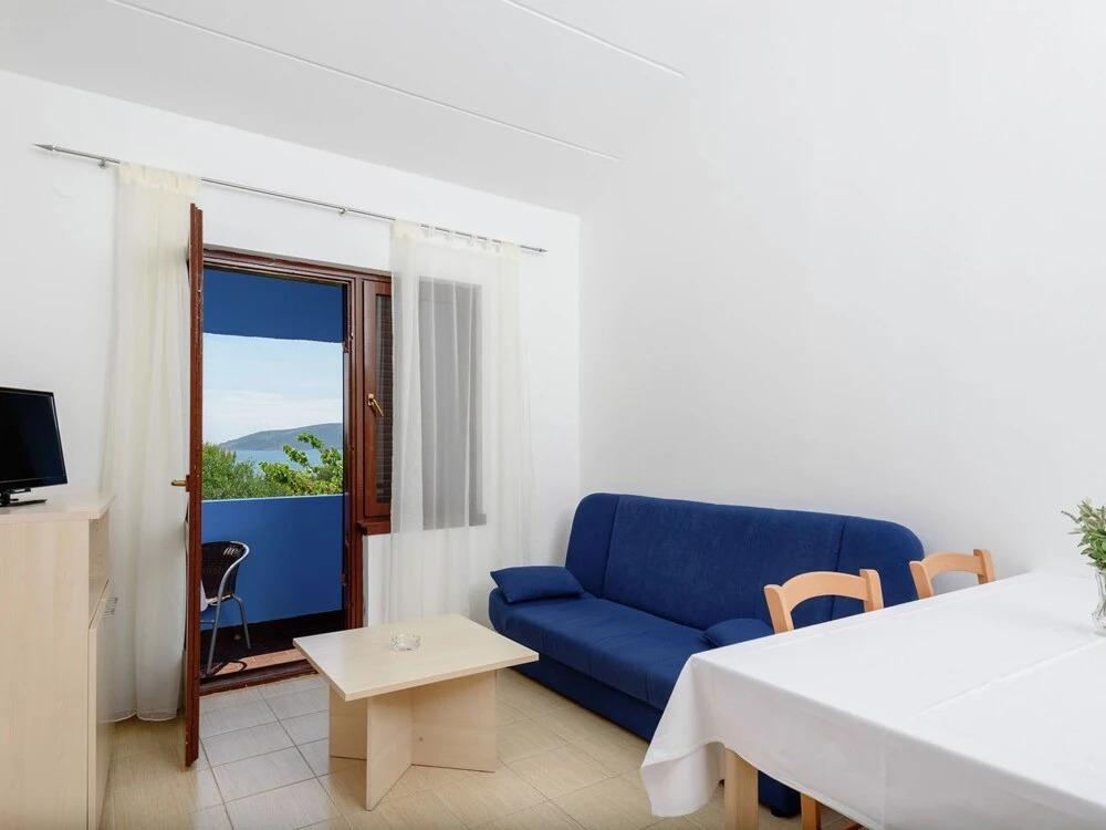 Apartment With Wifi, at 4 km. From City of Trogir