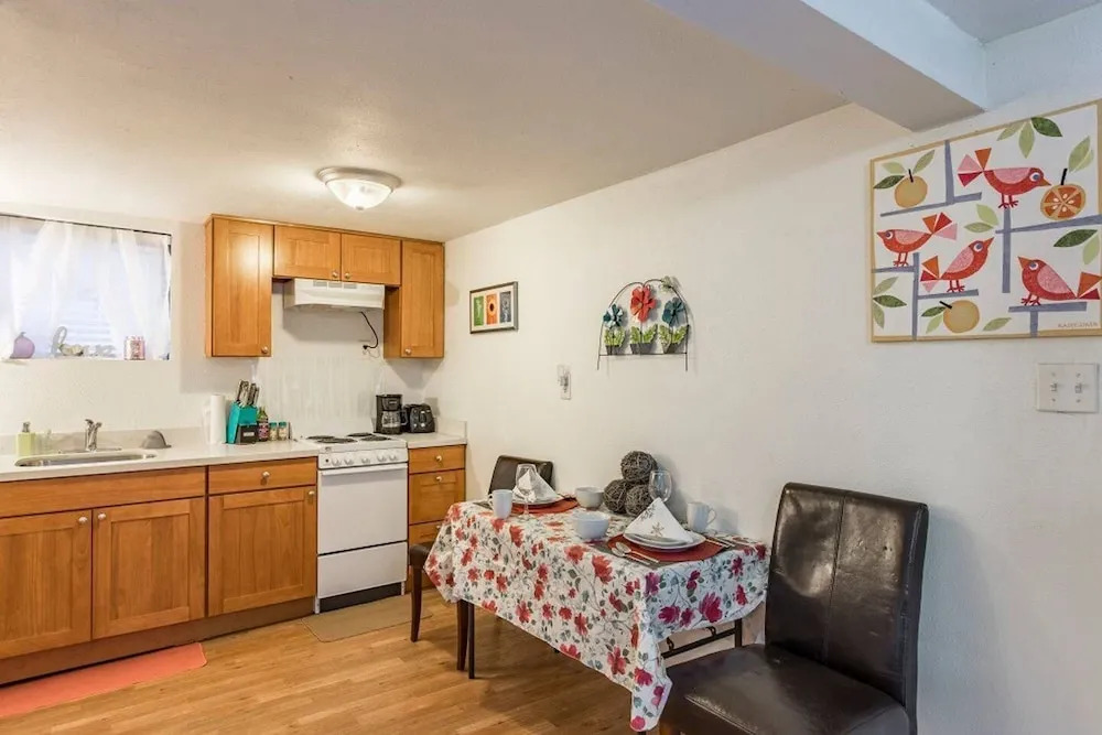 A-Lake Union One Br Apartment- Sleep 4