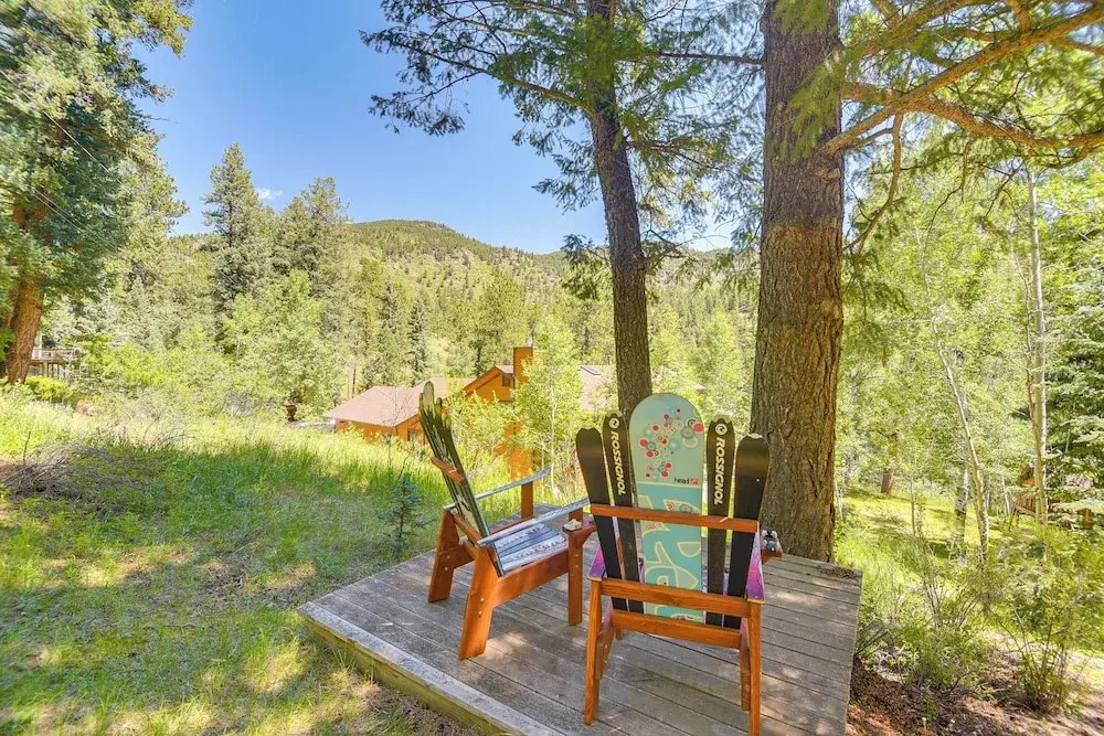 Hot Tub, Mtn-view Deck: Peaceful Evergreen Home!