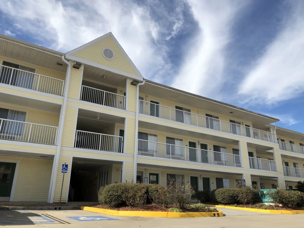 Birch Hill Suites Extended Stay Lake Charles - Sulphur